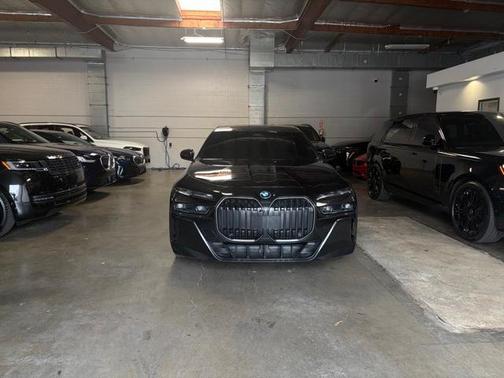 2025 BMW i7 xDrive60