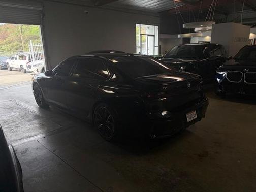 2025 BMW i7 xDrive60