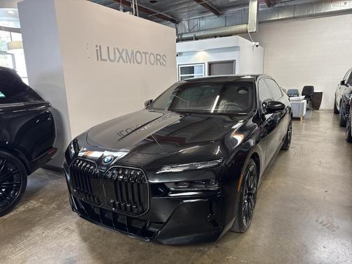 2025 BMW i7 xDrive60