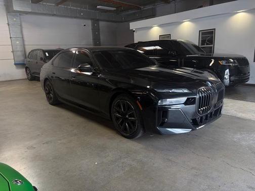 2025 BMW i7 xDrive60