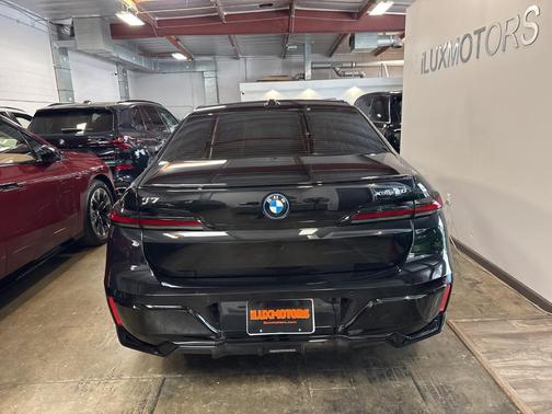 2025 BMW i7 xDrive60