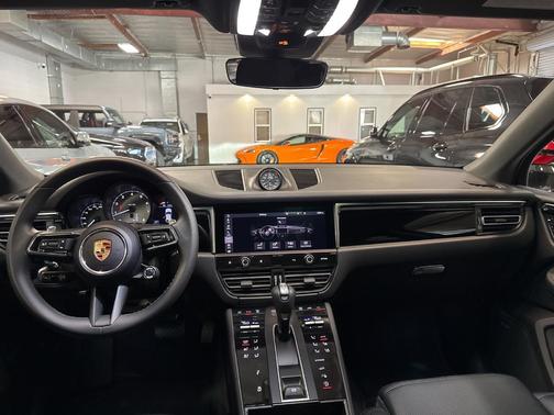 2024 Porsche Macan S