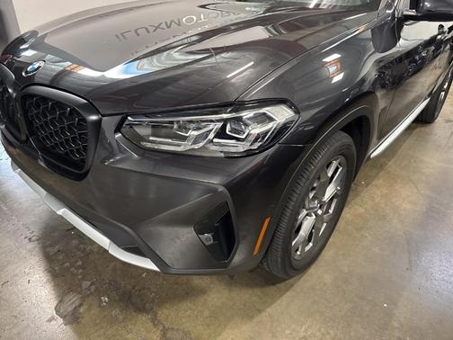 2023 BMW X4 xDrive30i