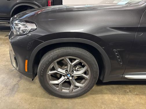 2023 BMW X4 xDrive30i