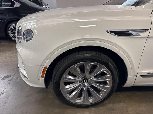 2023 Bentley Bentayga Azure