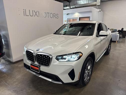 2023 BMW X4 xDrive30i
