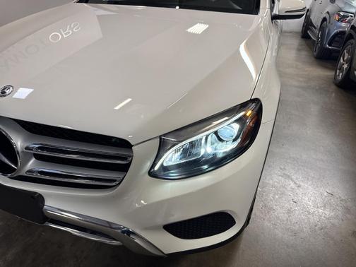 2019 Mercedes-Benz GLC 300 Base