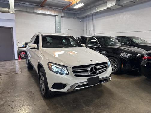 2019 Mercedes-Benz GLC 300 Base