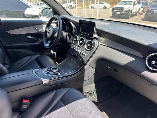 2019 Mercedes-Benz GLC 300 Base