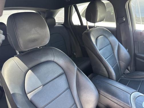 2019 Mercedes-Benz GLC 300 Base