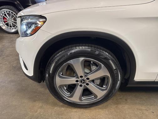 2019 Mercedes-Benz GLC 300 Base
