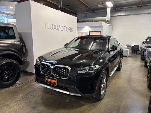2023 BMW X4 xDrive30i