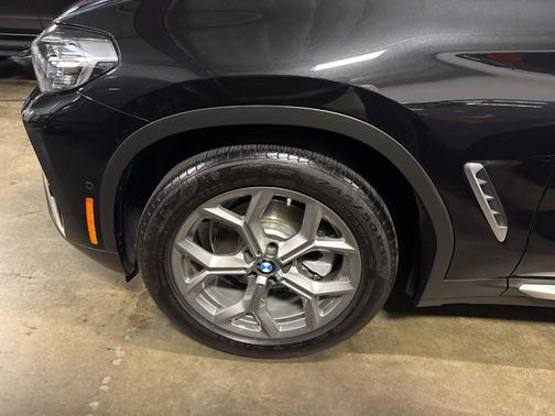 2023 BMW X4 xDrive30i