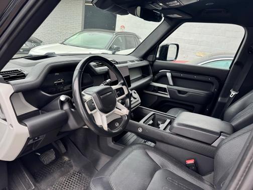 2022 Land Rover Defender 110 X-Dynamic HSE