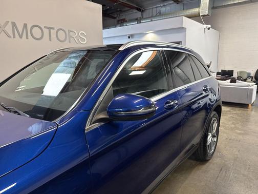 2017 Mercedes-Benz GLC 300 Base 4MATIC