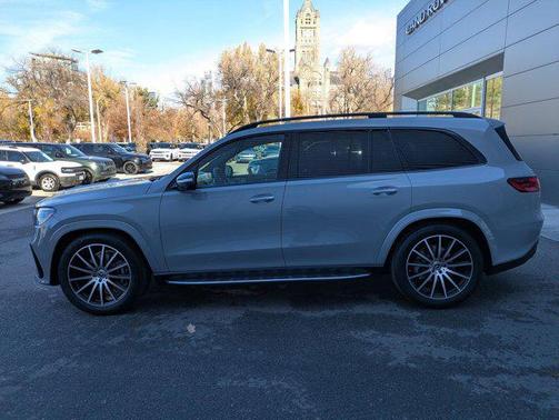 MANUFAKTUR Alpine Grey 2026 Mercedes-Benz GLS 580 4MATIC