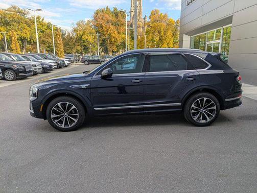 2023 Bentley Bentayga V8