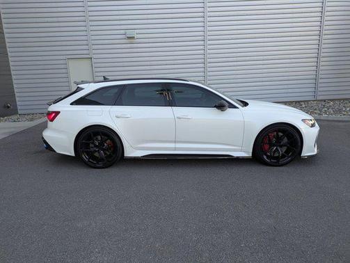 2022 Audi RS 6 Avant 4.0T