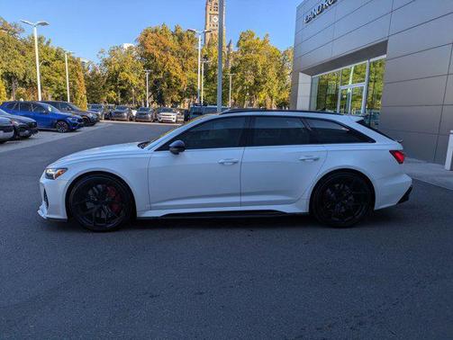 2022 Audi RS 6 Avant 4.0T