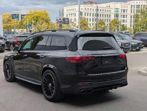 2026 Mercedes-Benz AMG GLS 63 Base