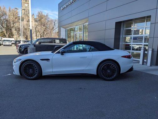 2025 Mercedes-Benz AMG SL 43 Base