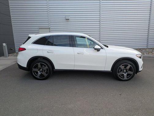 2026 Mercedes-Benz GLC 300 4MATIC