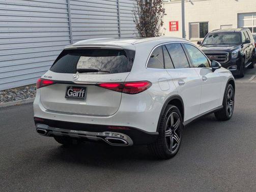 2026 Mercedes-Benz GLC 300 4MATIC