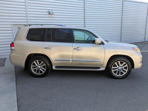 2013 Lexus LX 570 Base