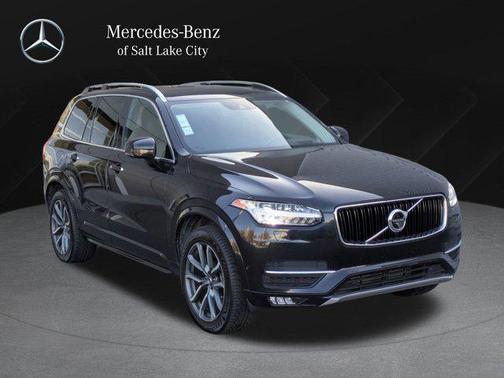 2017 Volvo XC90 T6 Momentum