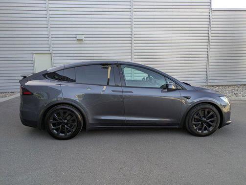 2022 Tesla Model X Plaid Tri Motor All-Wheel Drive