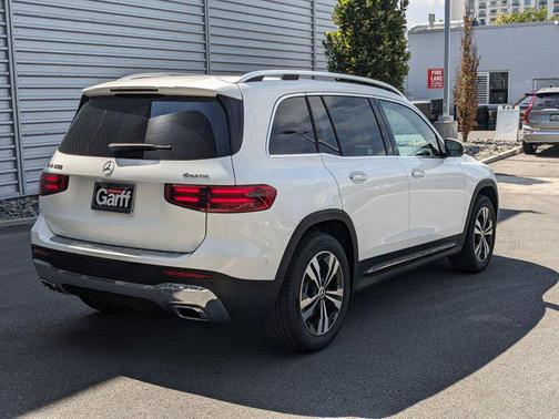 2025 Mercedes-Benz GLB 250 4MATIC