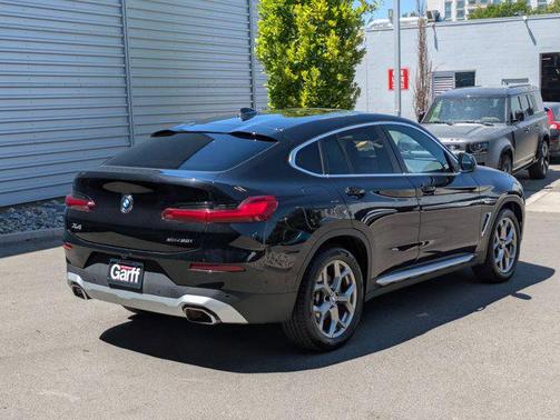2024 BMW X4 xDrive30i