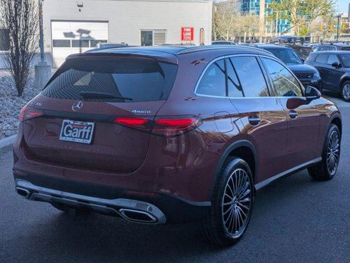 2026 Mercedes-Benz GLC 300 4MATIC