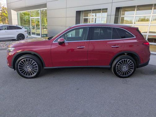 2026 Mercedes-Benz GLC 300 4MATIC