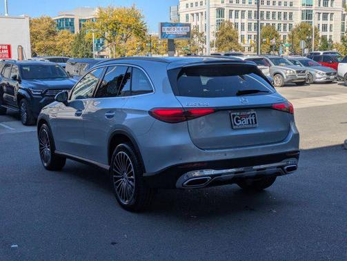 2026 Mercedes-Benz GLC 300 4MATIC