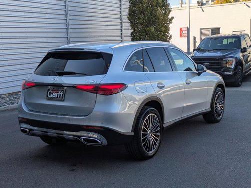 2026 Mercedes-Benz GLC 300 4MATIC