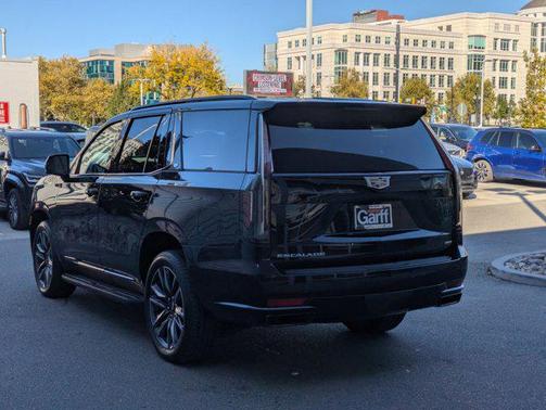 2024 Cadillac Escalade Sport
