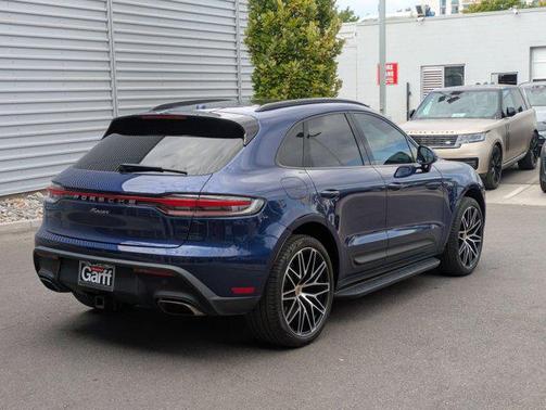 2023 Porsche Macan AWD