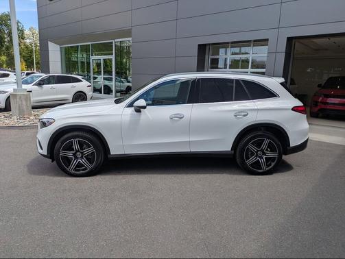Polar White 2026 Mercedes-Benz GLC 300 4MATIC