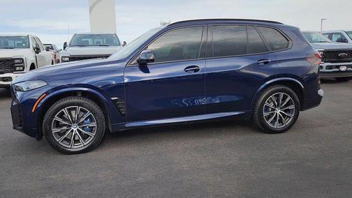 2025 BMW X5 M60i