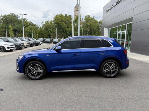 2022 Audi Q5 e 55 S line Prestige