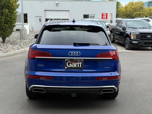 2022 Audi Q5 e 55 S line Prestige