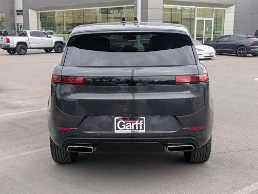 2023 Land Rover Range Rover Sport SE