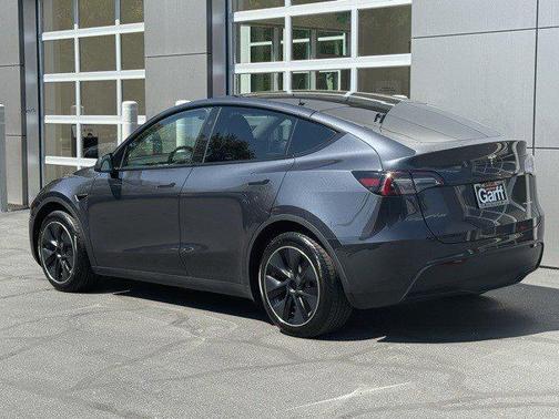 2024 Tesla Model Y Long Range Dual Motor All-Wheel Drive