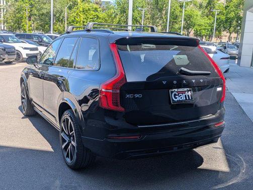 Onyx Black Metallic 2023 Volvo XC90 Recharge Plug-In Hybrid T8 Ultimate Dark Theme 7-Seater