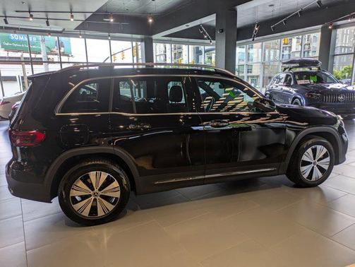2024 Mercedes-Benz EQB 300 4MATIC