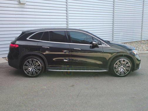 Obsidian Black Metallic 2023 Mercedes-Benz EQE 500 4MATIC