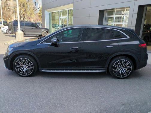 Obsidian Black Metallic 2023 Mercedes-Benz EQE 500 4MATIC