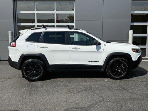 2021 Jeep Cherokee Trailhawk