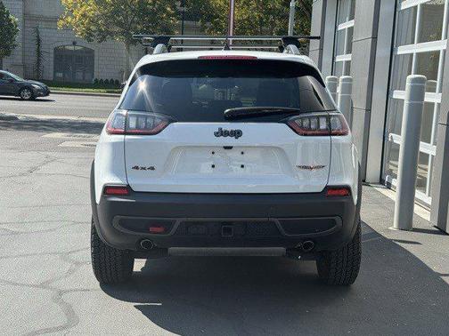 2021 Jeep Cherokee Trailhawk